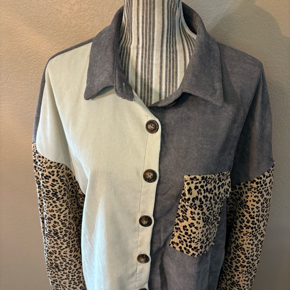 New SHEIN Shirt Two-Tone Leopard Button Down Cream Gray Ribbed Long Sleeve - Picture 2 of 14
